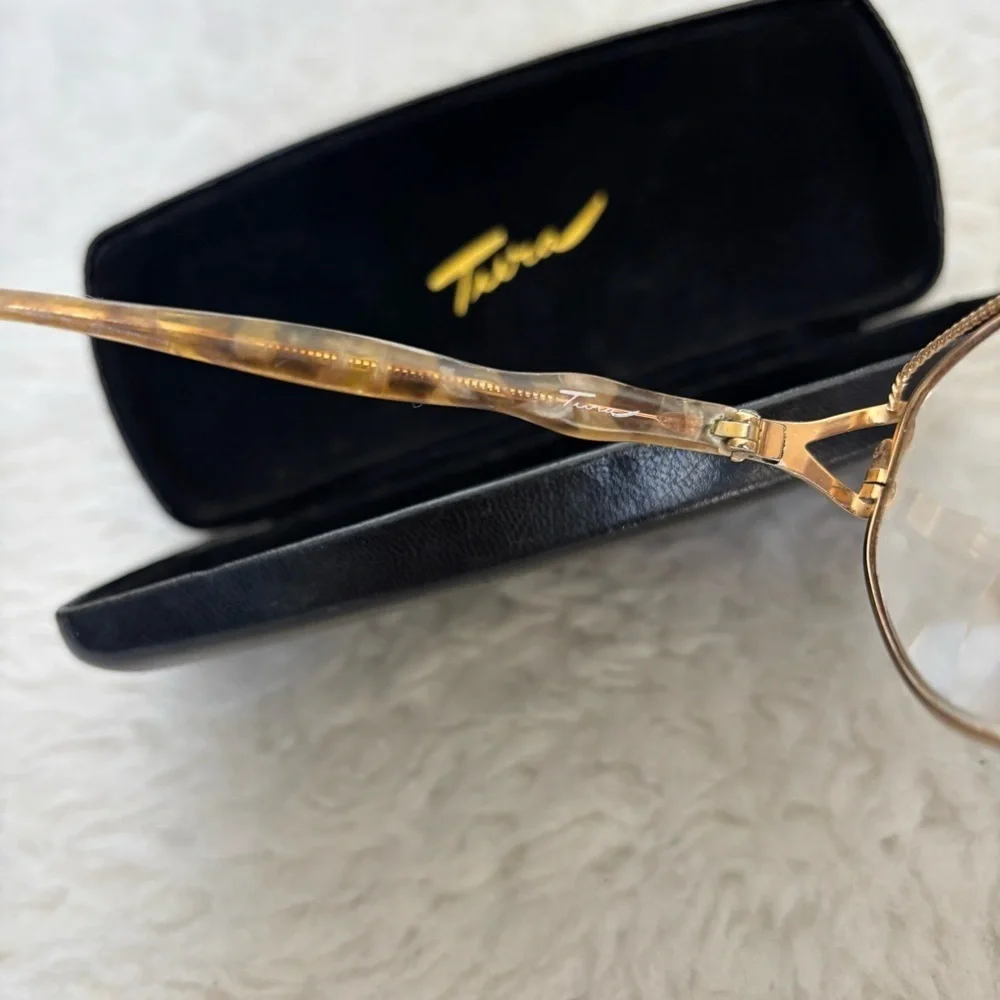 Tura Vintage Gold tone Eyeglasses Frame only w/ Case